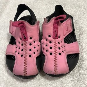 Nike Sunray sandals size 6 toddler